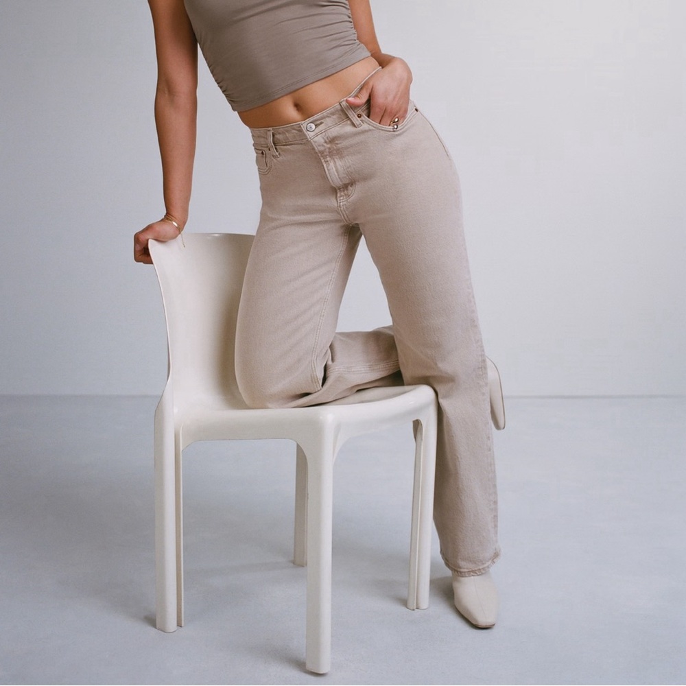 Abercrombie High Rise 90s Relaxed Jean (curve love)